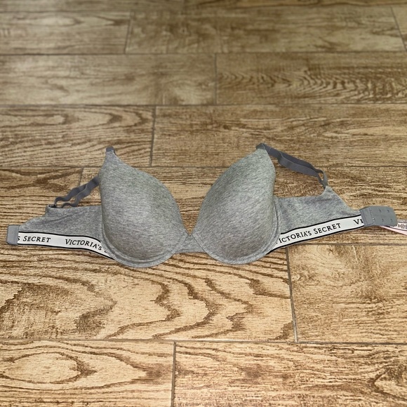 Victoria's Secret Intimates & Sleepwear Nwot Victorias Secret